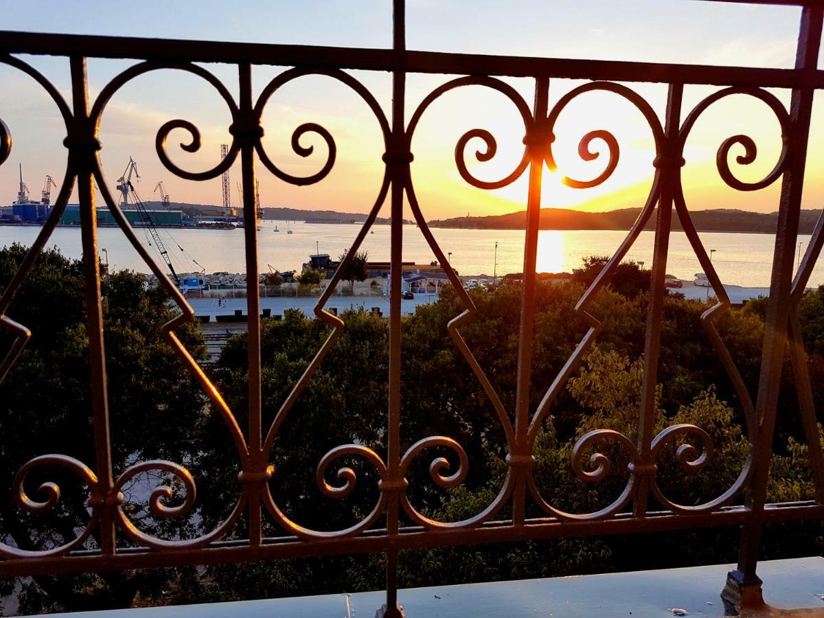 App Obrovac In The Centre - With Amazing Sea View! Apartment Pula Ngoại thất bức ảnh